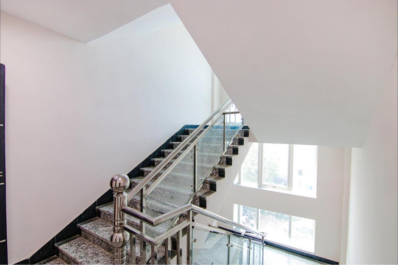 Fabhotel Satyam International Νόιντα Εξωτερικό φωτογραφία