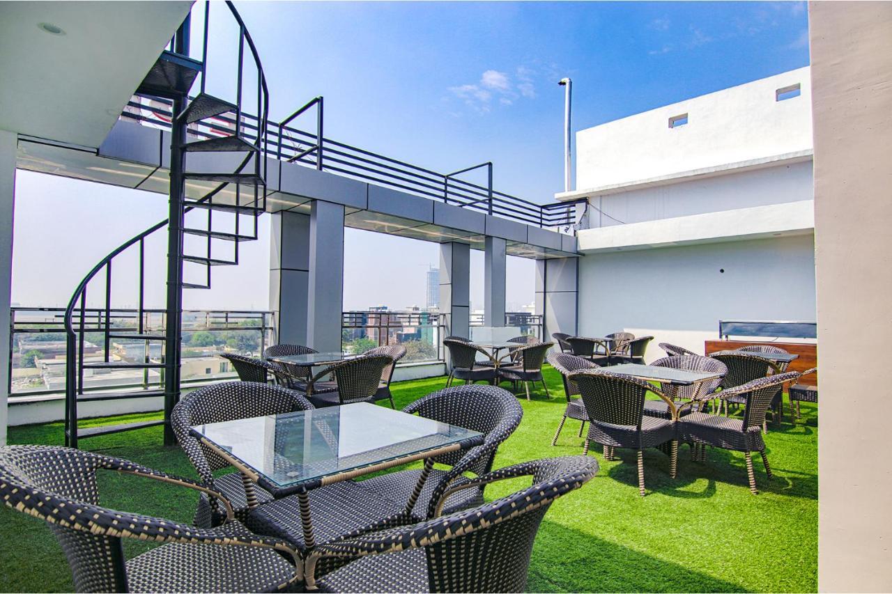 Fabhotel Satyam International Νόιντα Εξωτερικό φωτογραφία